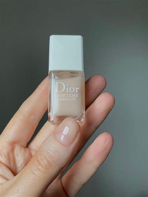 Quick Mani with Dior Base Coat Abricot 